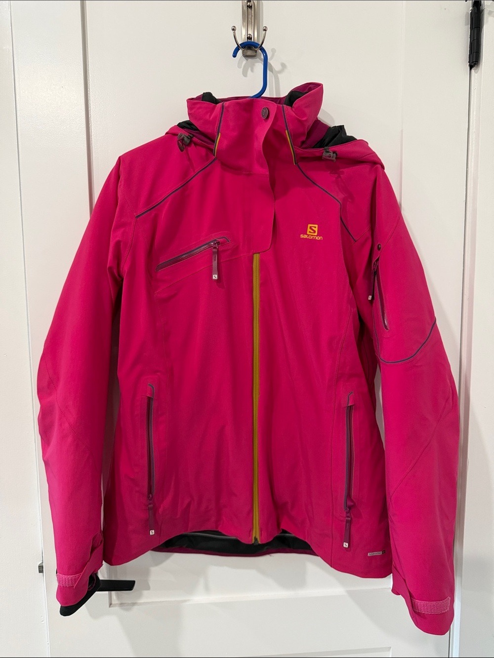 Salomon Hot Pink Ski Jacket with Yellow Zipper | Large